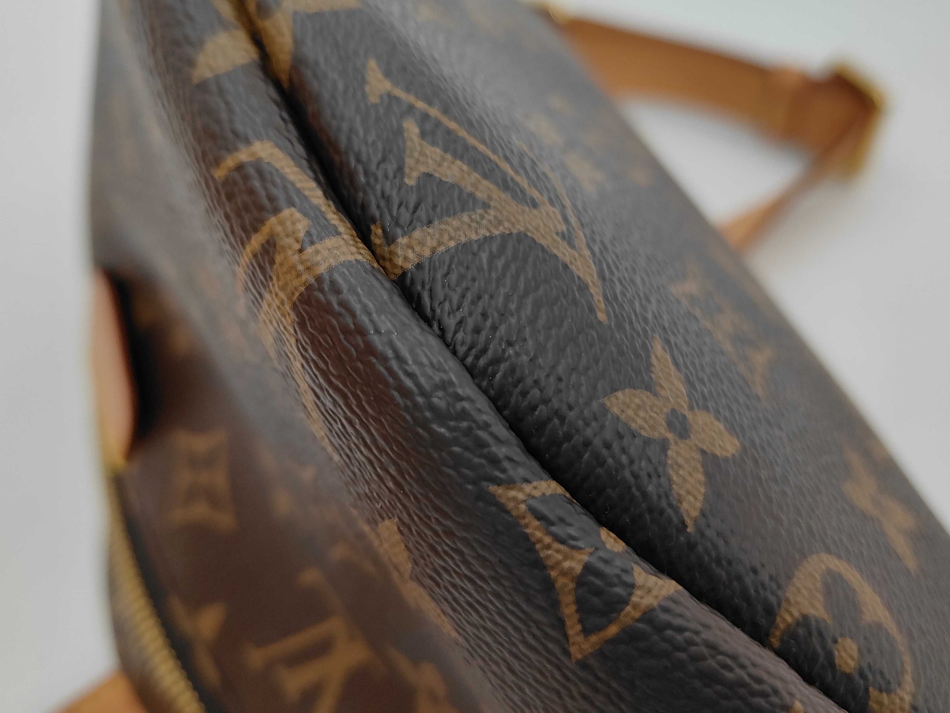 LOUIS VUITTON M43644 Monogram Bum Bag Shoulder Bag with Box and Dust Bag