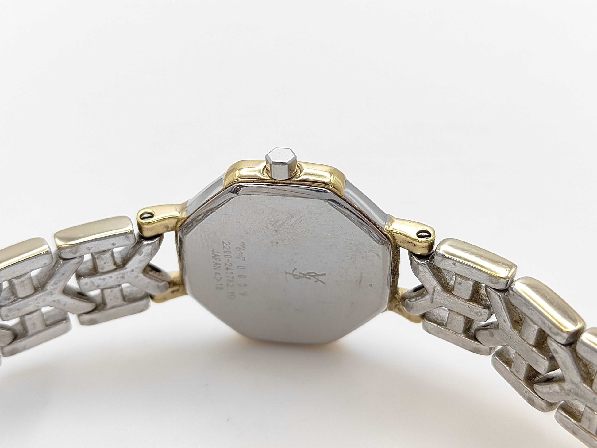 Yves Saint Laurent 2200-241762YO 670009 Quartz Women's Watch