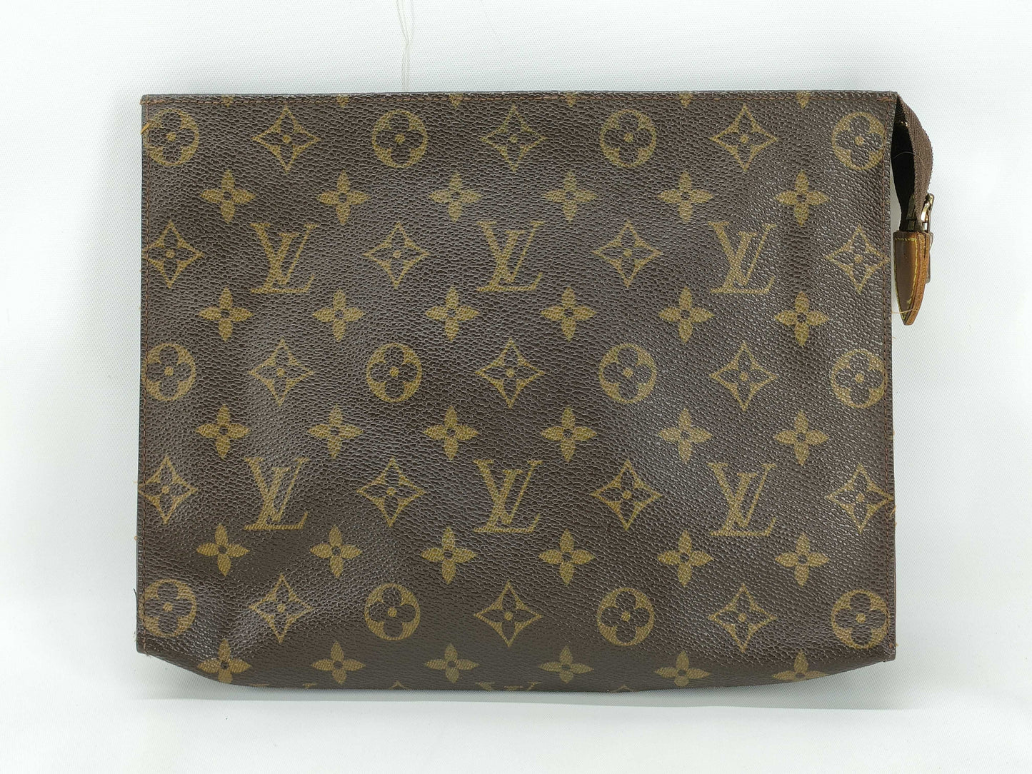 LOUIS VUITTON Monogram Poche Toilette 883AN Pouch