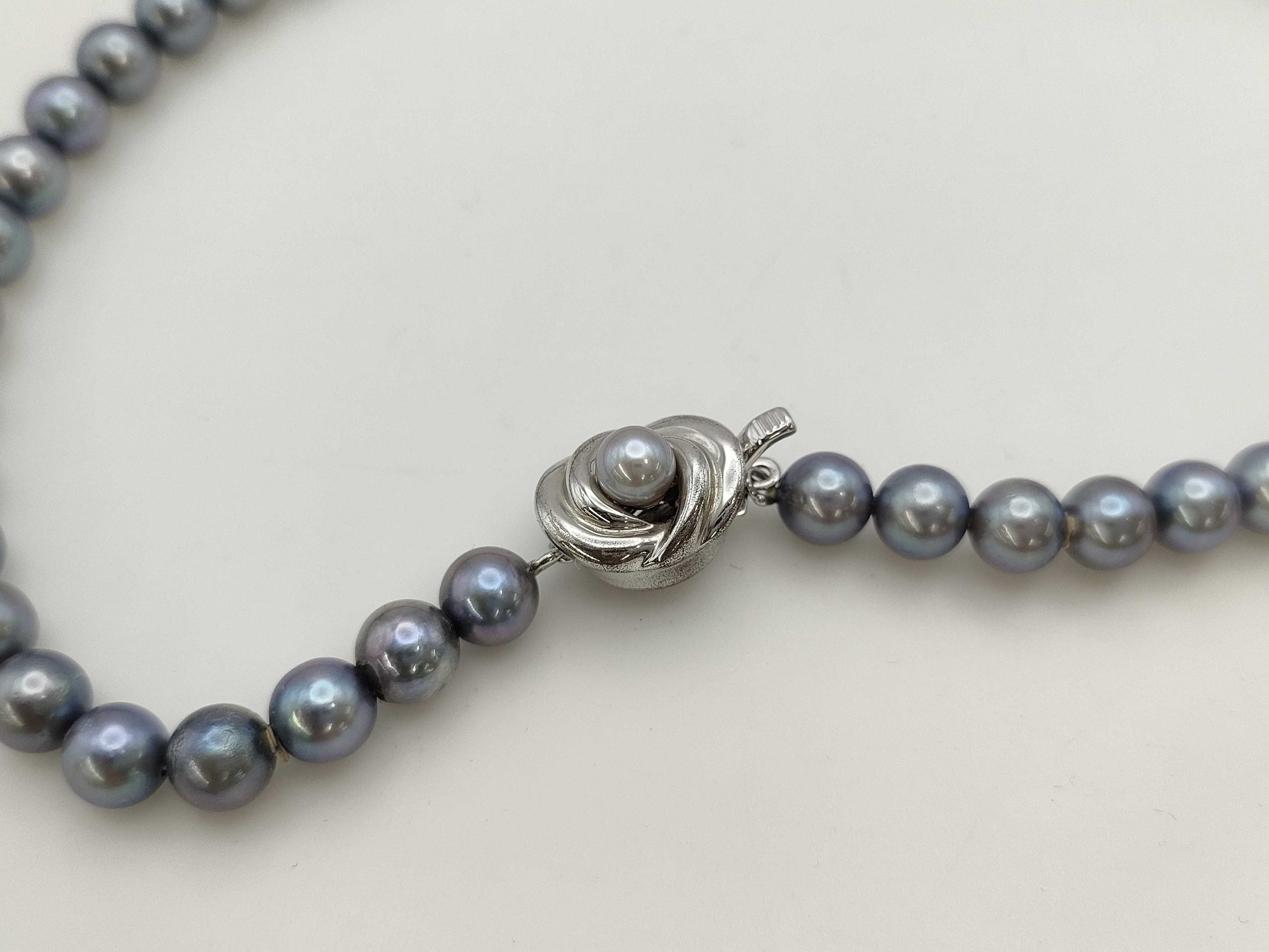 TASAKI Pearl Necklace, Diameter 7.0-7.3mm, Sterling Silver, 33.7g 