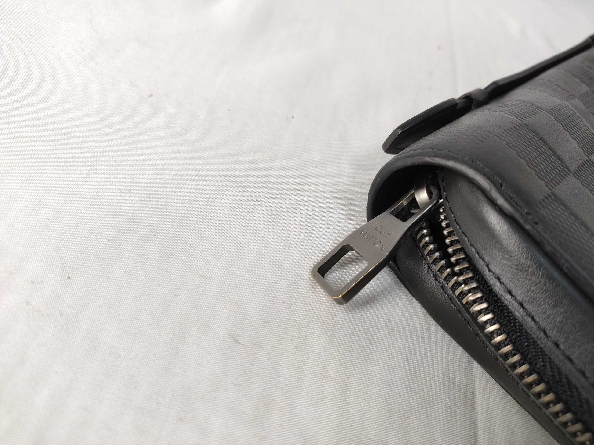 LOUIS VUITTON Damier Infini Zippy XL Wallet, 2019, Matte Silver Hardware, CA3129