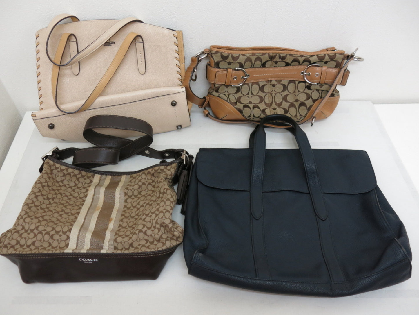 COACH COACH 4-Point Signature Canvas and Leather Shoulder Hand Bag Beige Navy