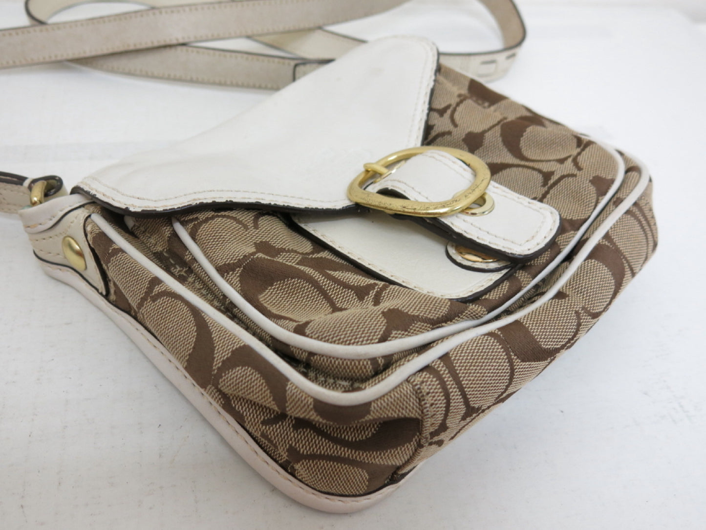 COACH COACH 3-Point Signature Canvas and Leather Shoulder Bag Backpack Beige Navy