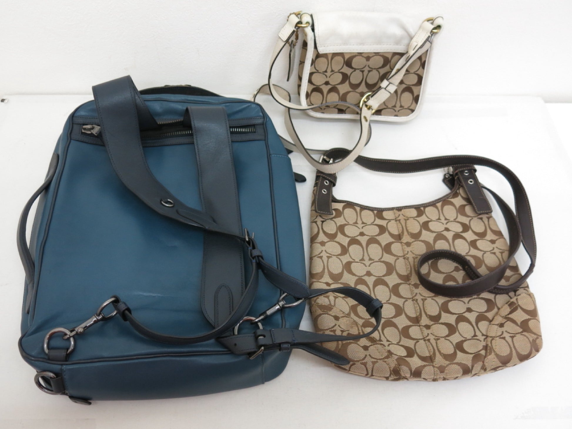 COACH COACH 3-Point Signature Canvas and Leather Shoulder Bag Backpack Beige Navy