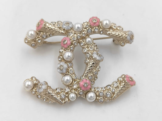 CHANEL Pearl Brooch B26C Box Brooch