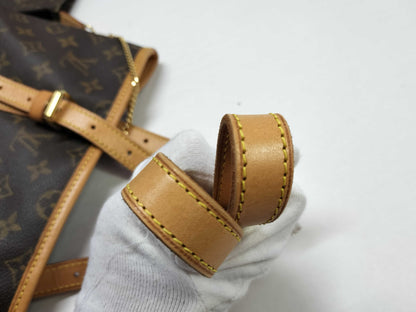 LOUIS VUITTON Monogram LV Bucket L Tote Bag