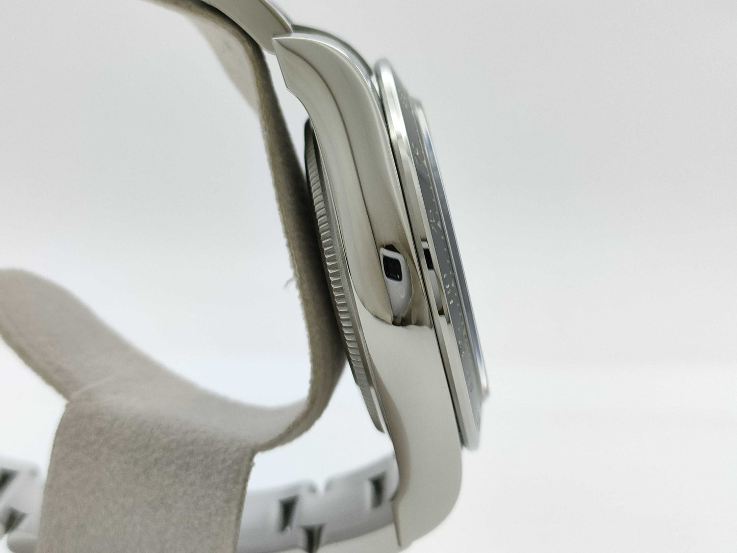 ROLEX Daytona 126500LN 8UG48282 White Dial Oyster Breath Men's Watch