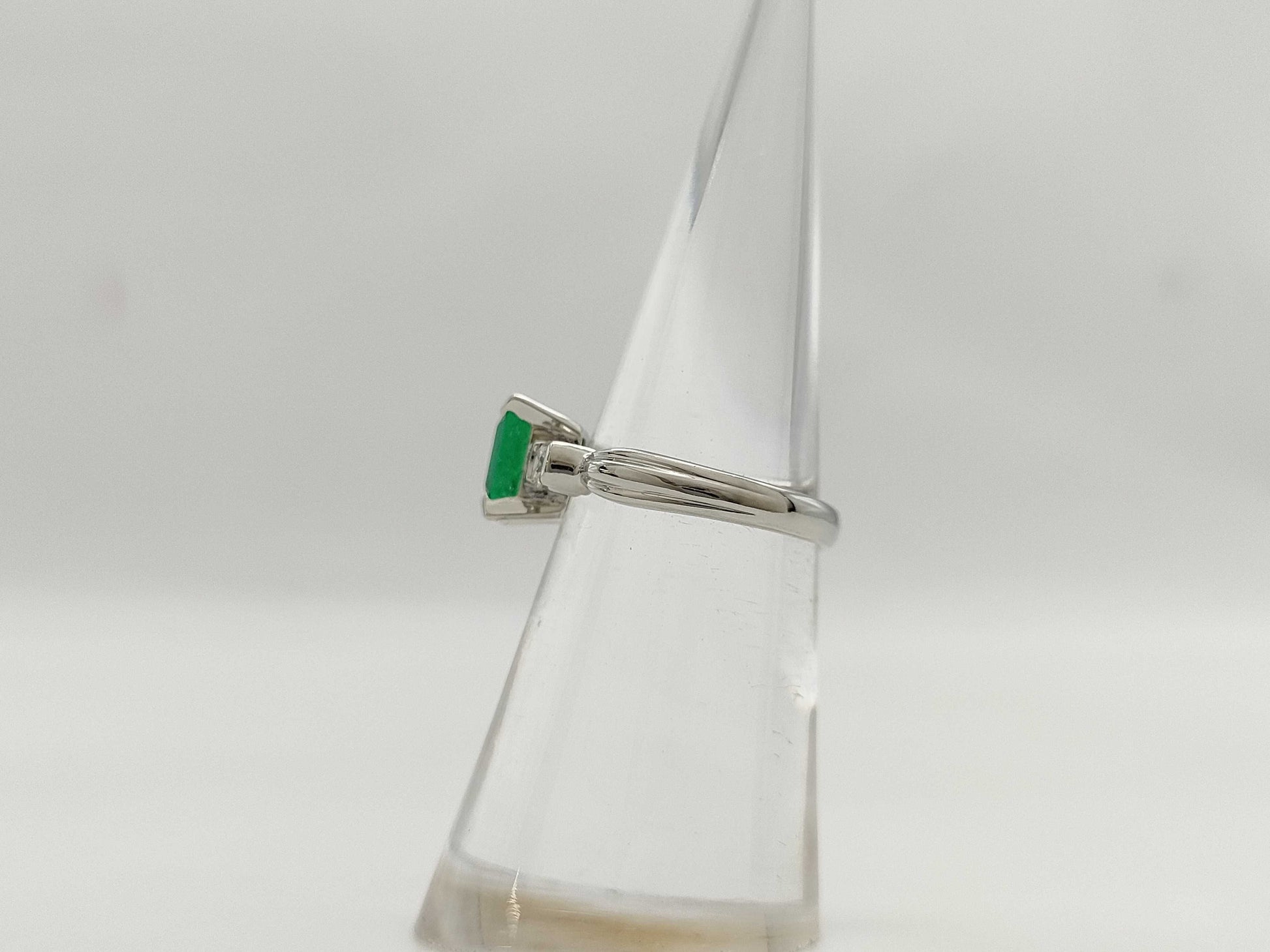 E1.24ct D0.18ct Pt900 4.6g Ring 