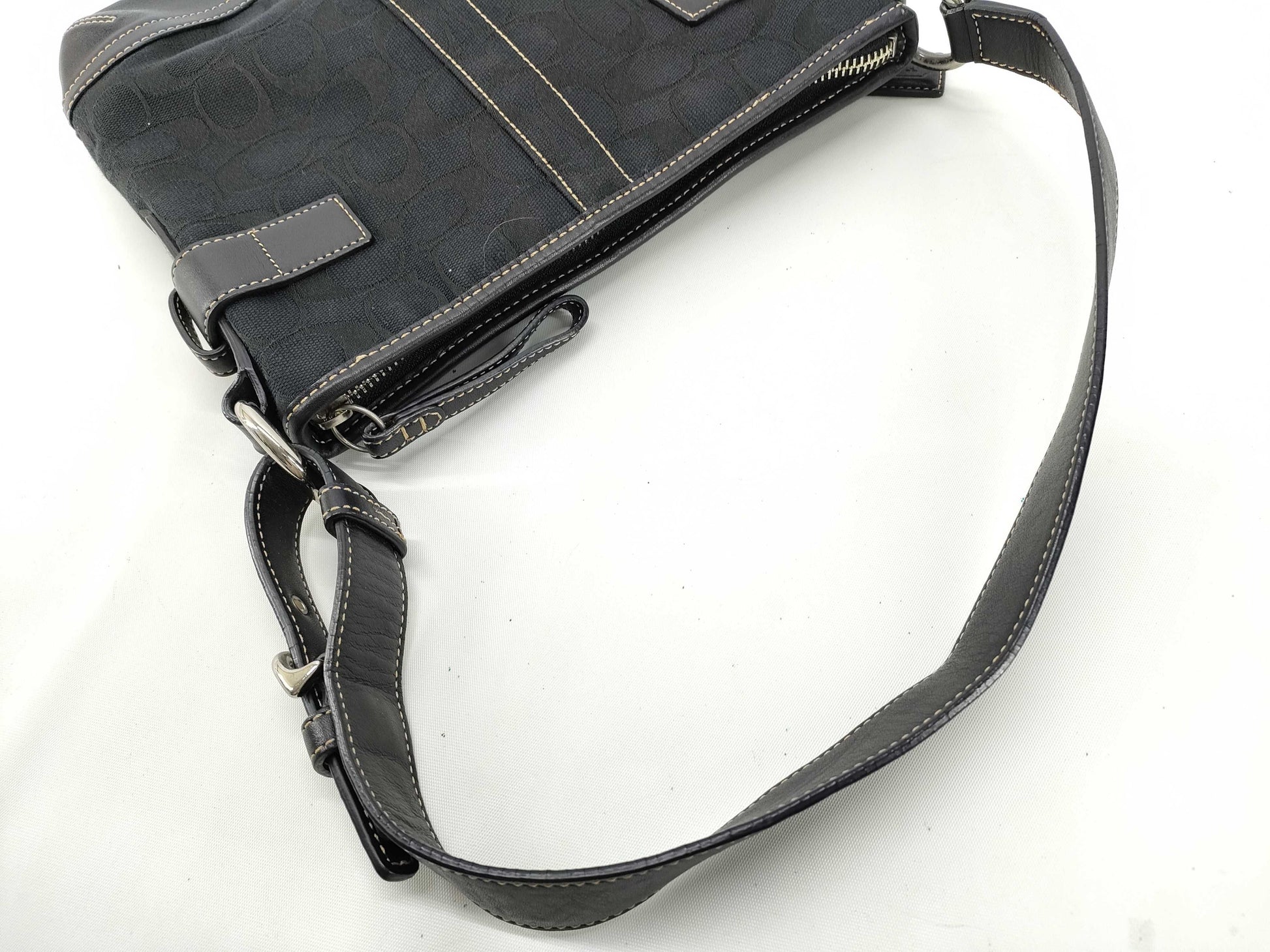 COACH Signature Shoulder Bag Black