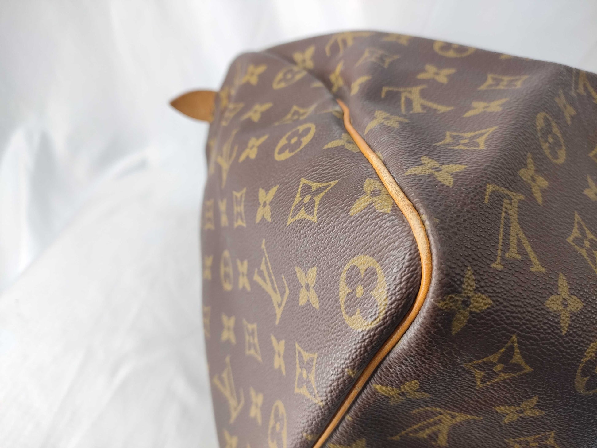 LOUIS VUITTON Monogram Keepall 60 Boston Bag