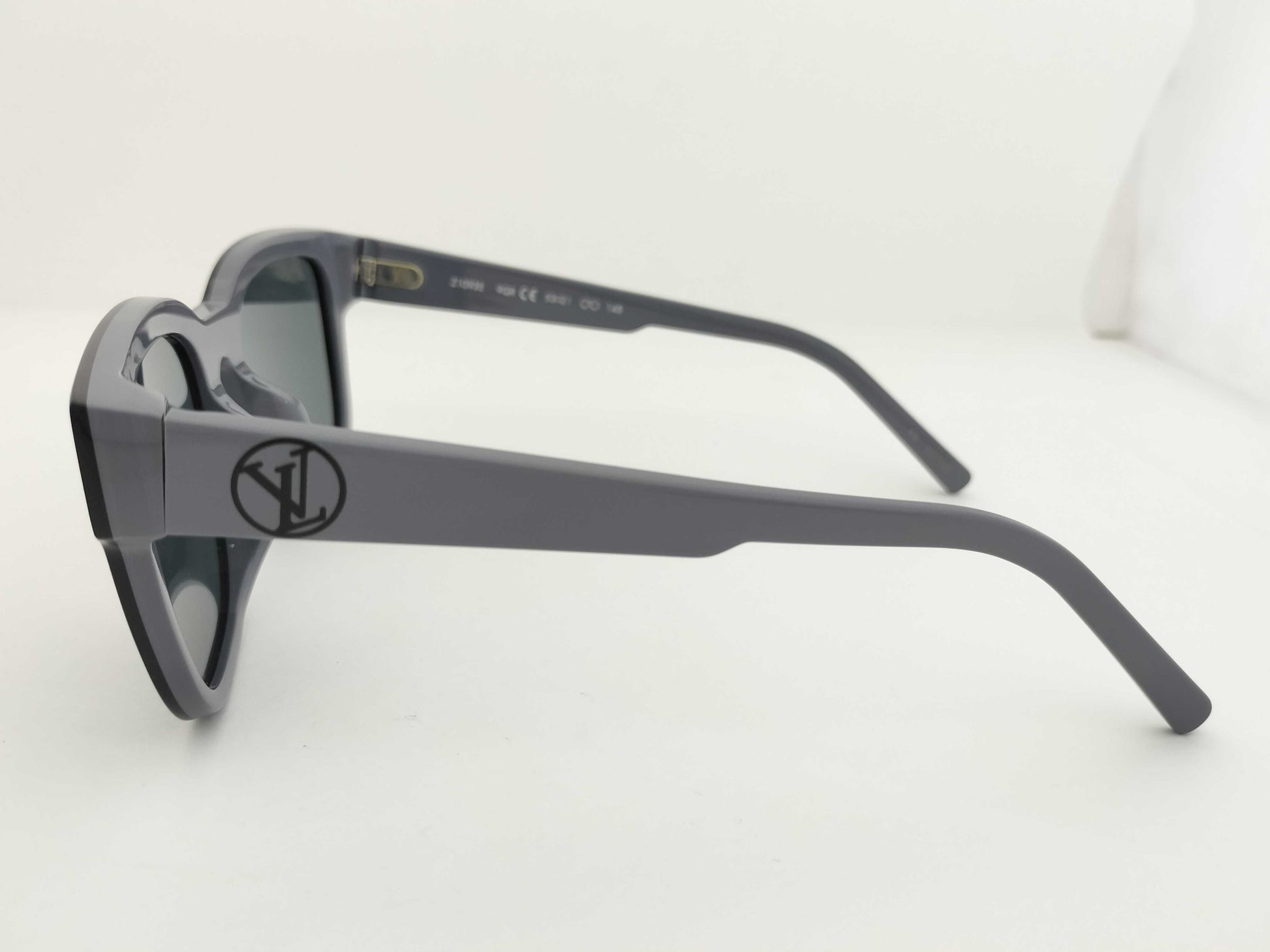 LOUIS VUITTON Vuitton Outer Space Sunglasses Z1093E Sunglasses
