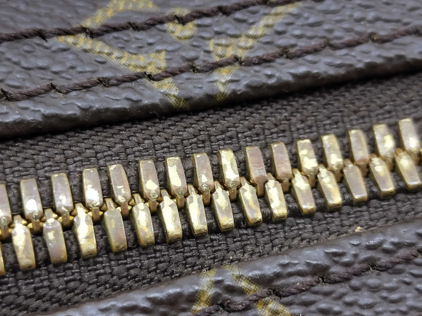 LOUIS VUITTON Monogram Vuitton Monogram Kipol Banduriere 50 Boston Bag