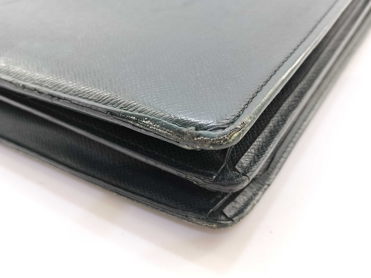 LOUIS VUITTON Taiga Vuitton Taiga Clad Business Bag