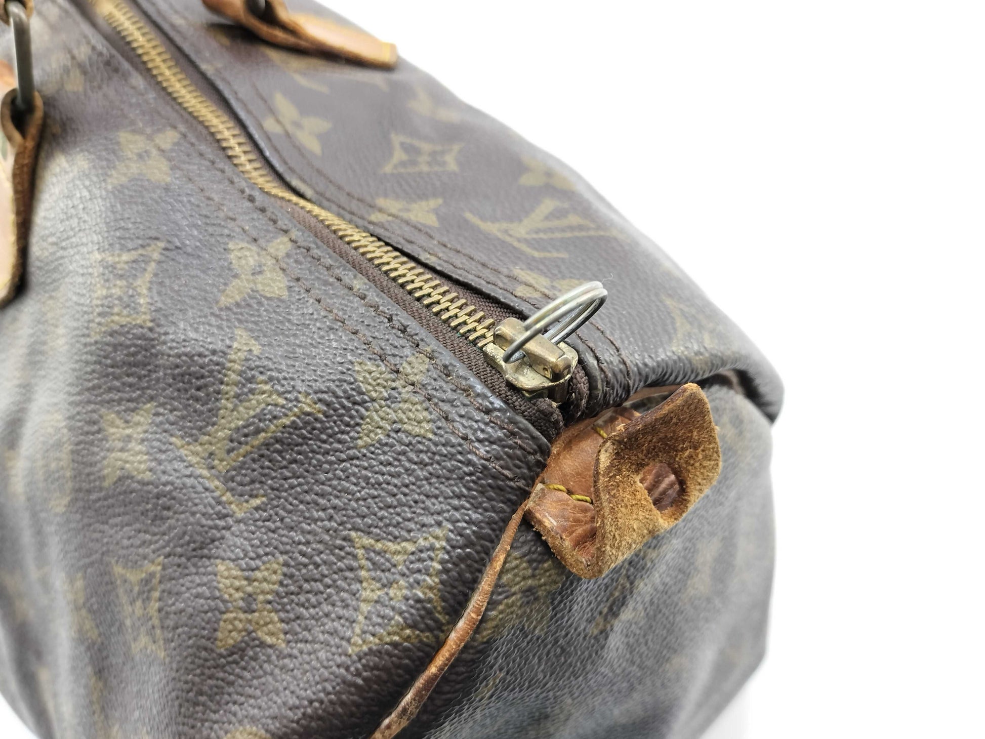 LOUIS VUITTON Monogram Vuitton Monogram Speedy Handbag