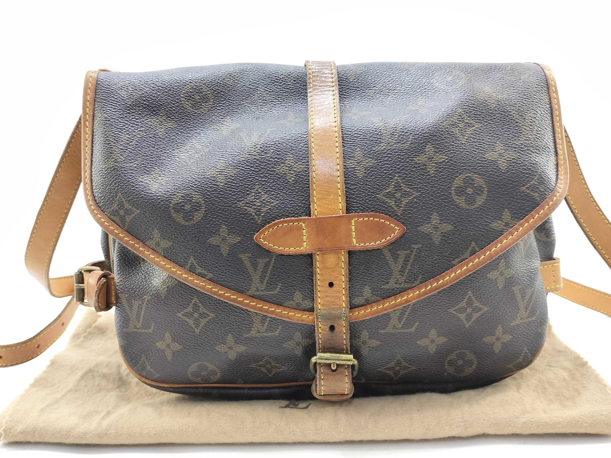 LOUIS VUITTON Monogram Vuitton Monogram Saumur Shoulder Bag