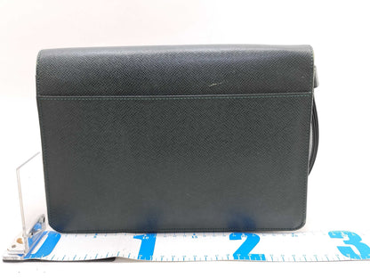 LOUIS VUITTON Taiga Vuitton Taiga Pochette Clad Second Bag