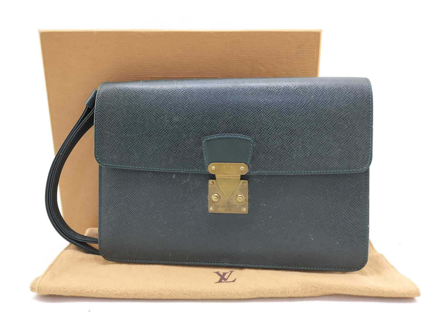 LOUIS VUITTON Taiga Vuitton Taiga Pochette Clad Second Bag