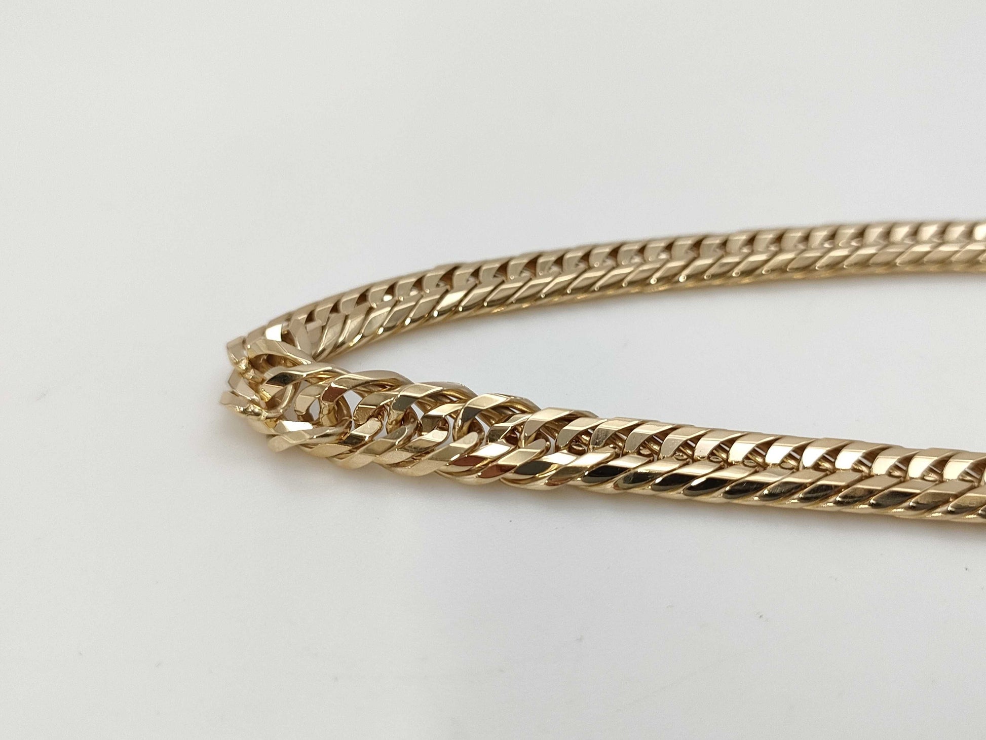 Kihei 12-Sided Triple 50cm K18 49.7g Necklace 