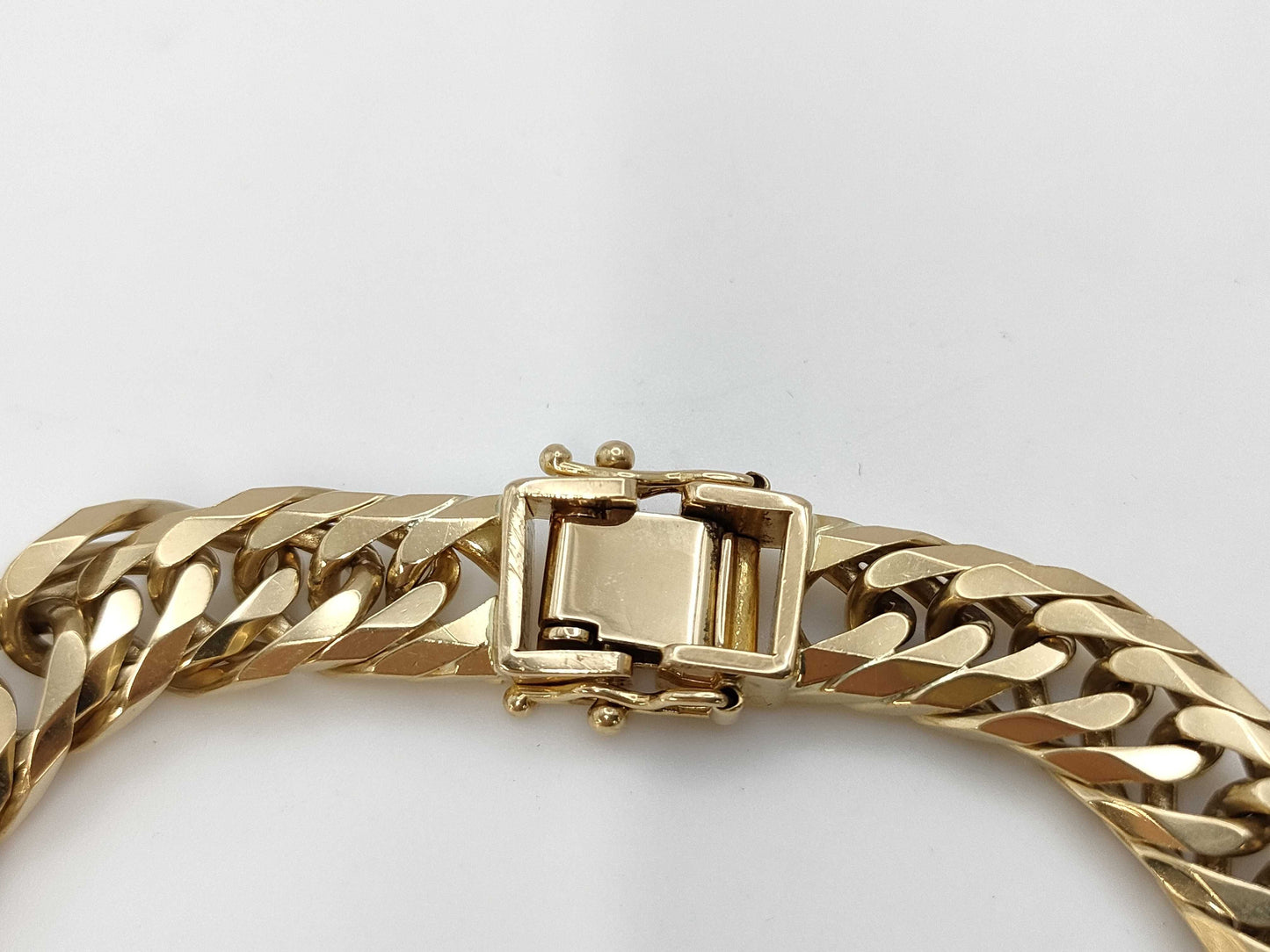 Kihei 8-Sided Triple 20cm K18 49.6g Bracelet Bangle 