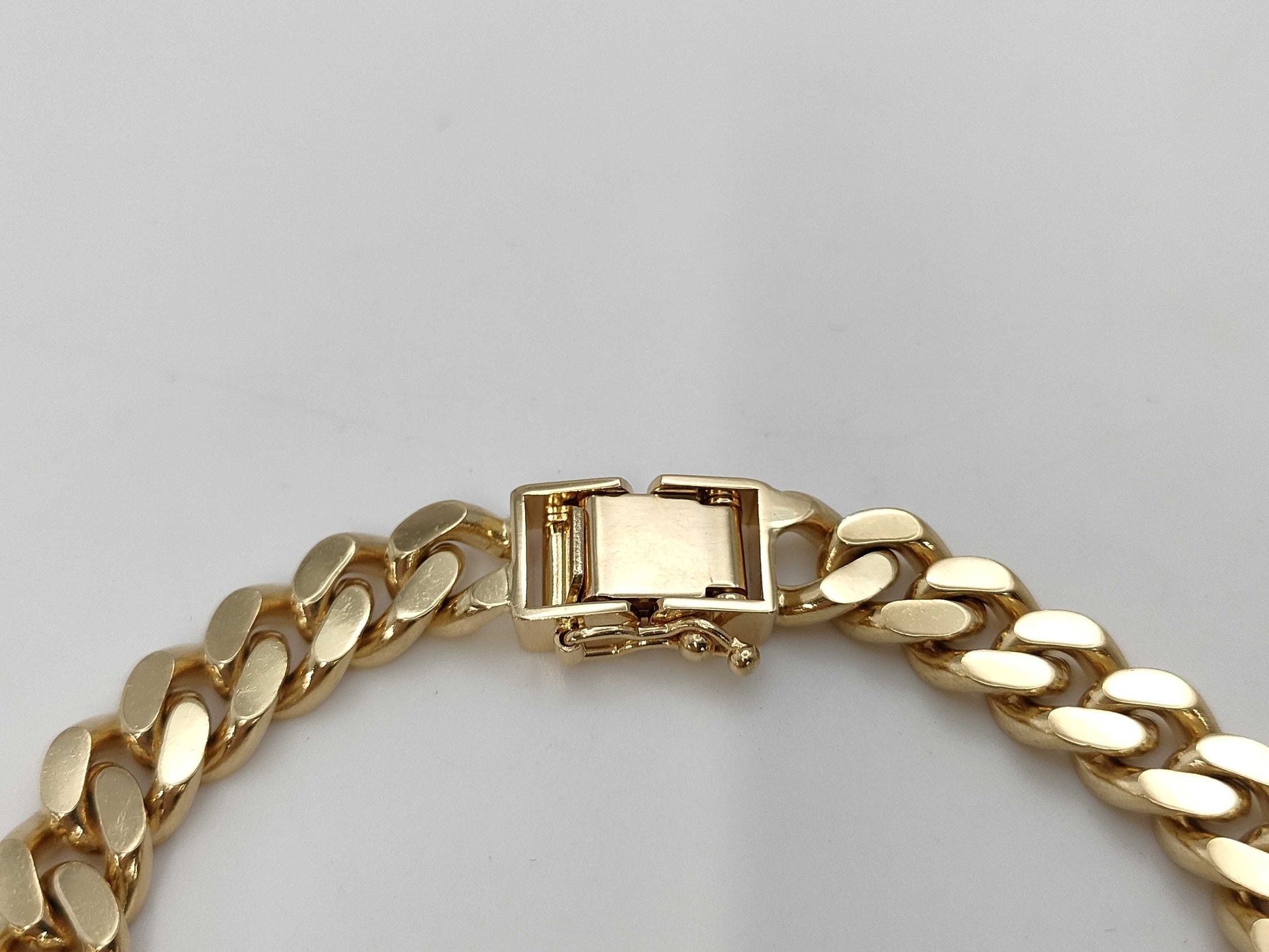 Kihei 2-Sided Single 19.5cm K18 50.1g Bracelet Bangle 