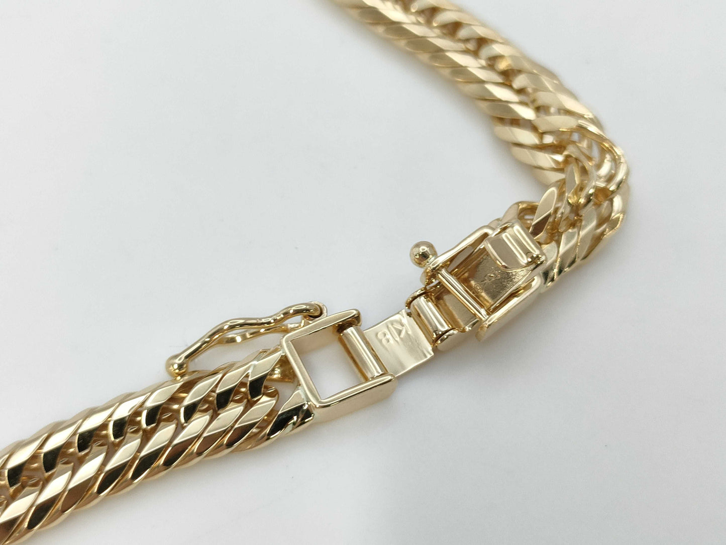 Kihei 12-sided triple 51cm K18 49.7g necklace 