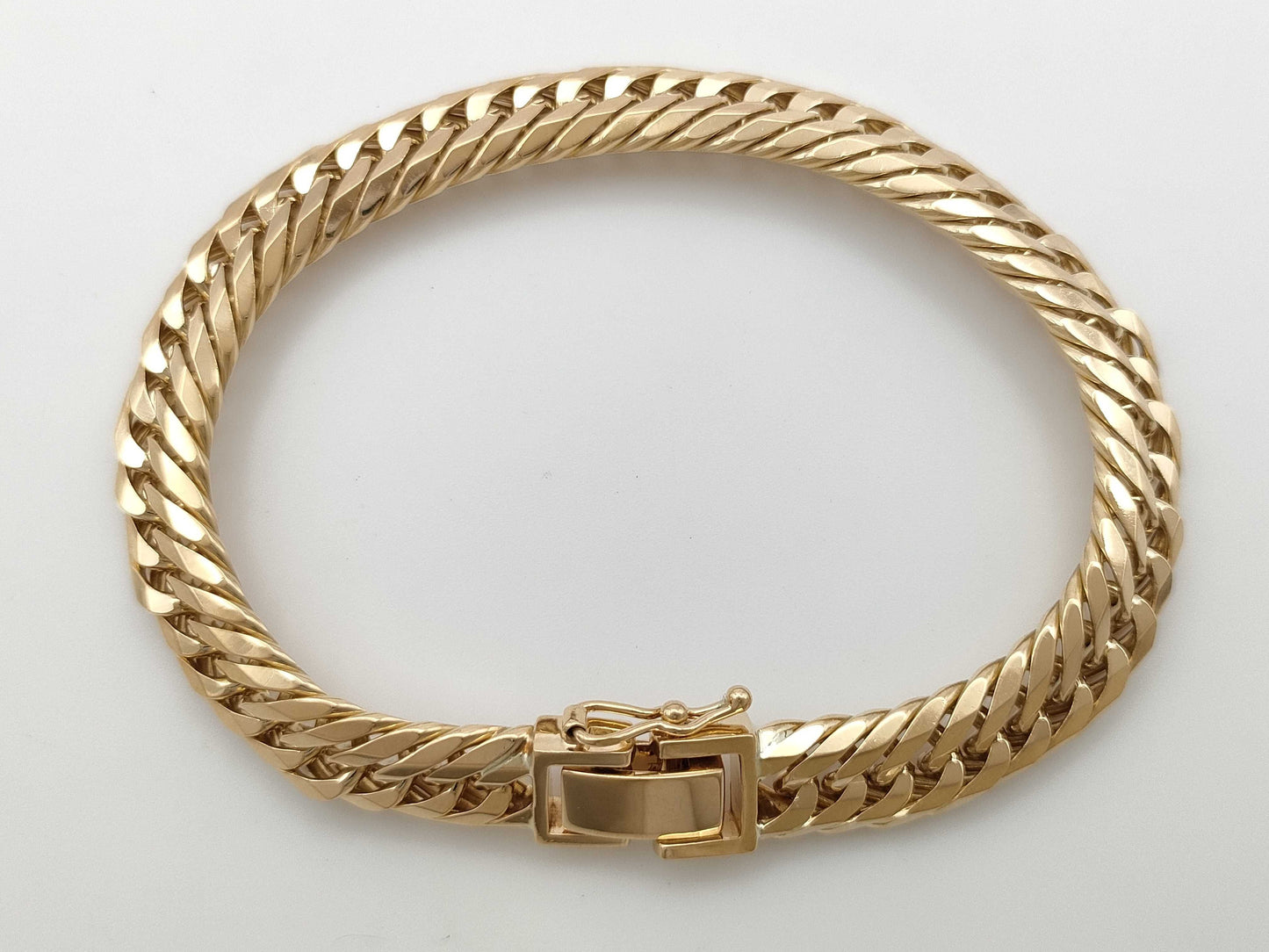 Kihei 12-sided triple 20cm K18 50.5g bracelet bangle 