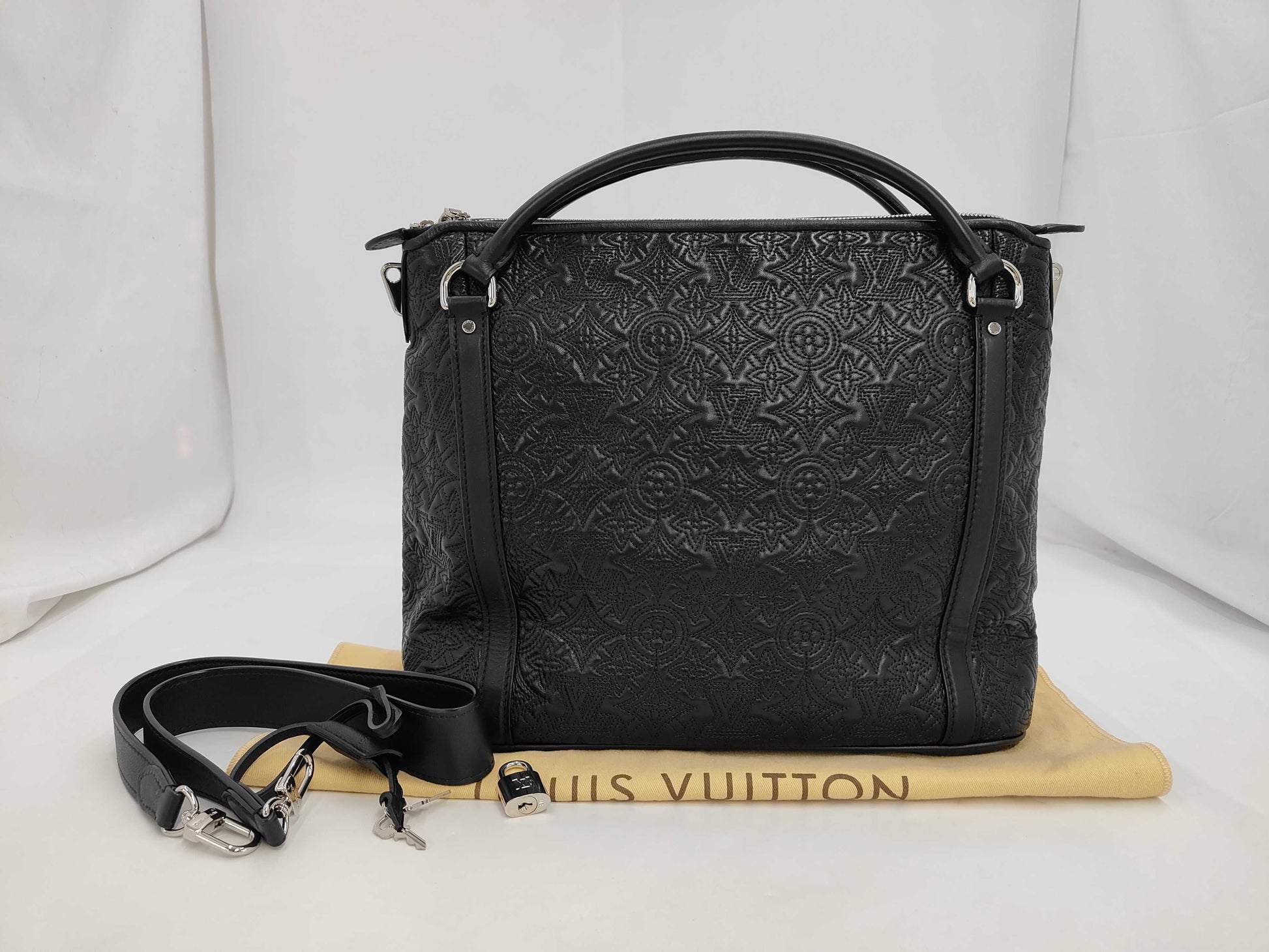 LOUIS VUITTON Antia IxiaPM Noir M97071 Handbag