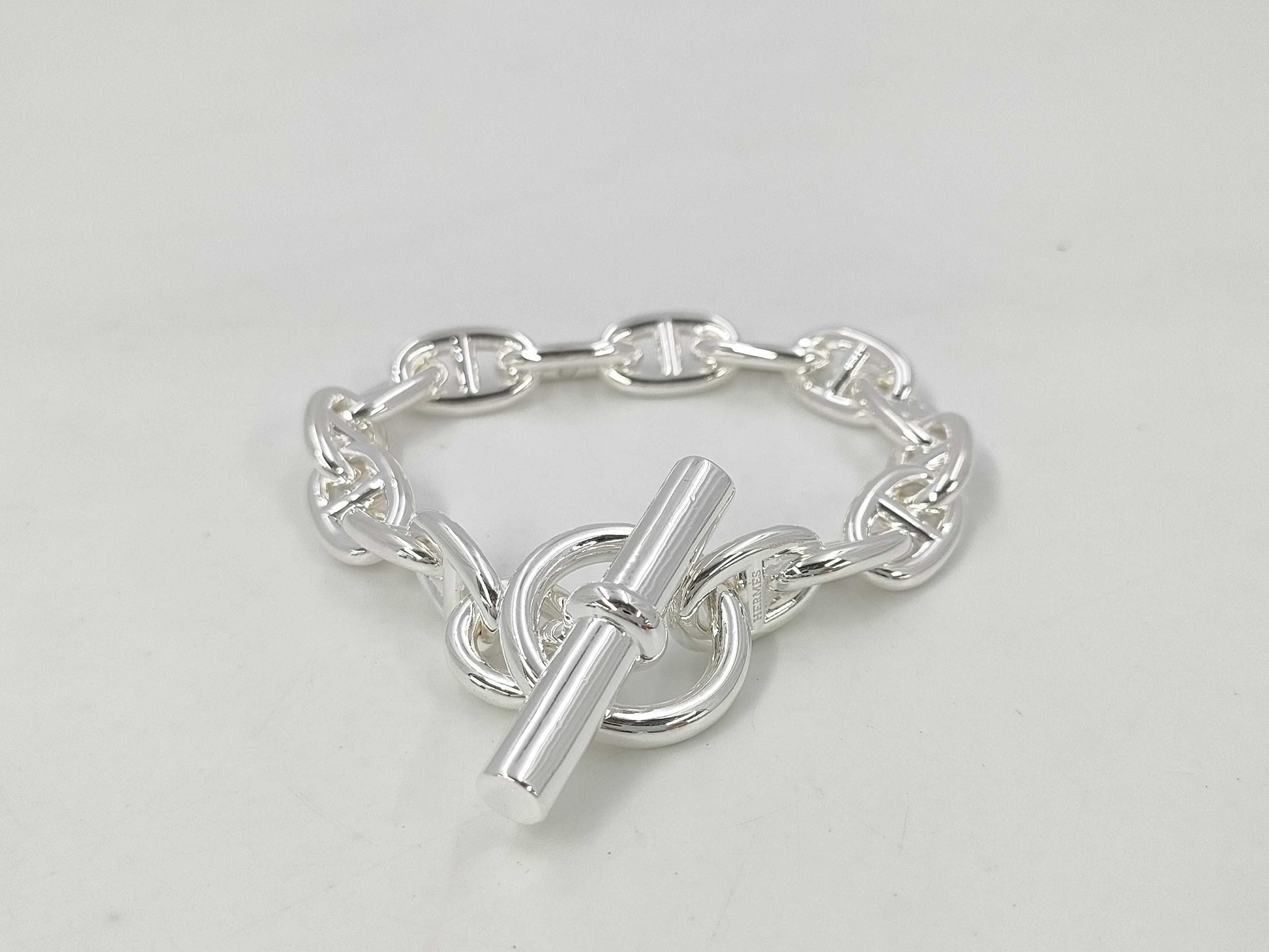 Hermes Schone Dunkle MM15 Frame 23 Engraved Bracelet AG925 53.9g Bracelet Bangle