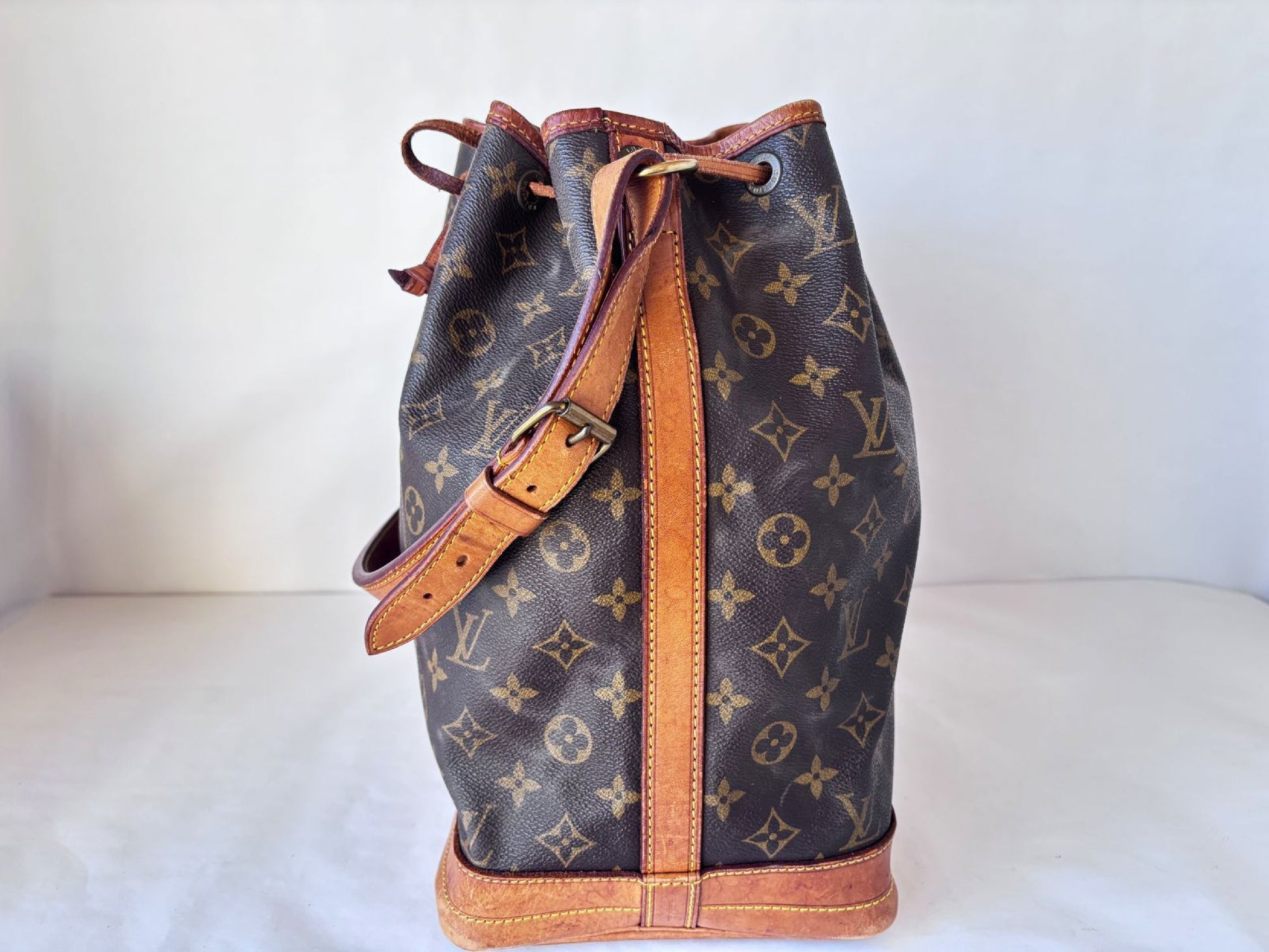 LOUIS VUITTON Monogram M42224 Noe Shoulder Bag Shoulder Bag