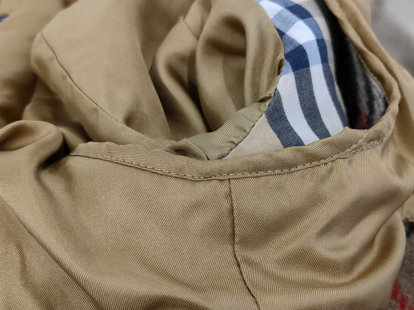 Burberrys Stained Collar Coat with Liner