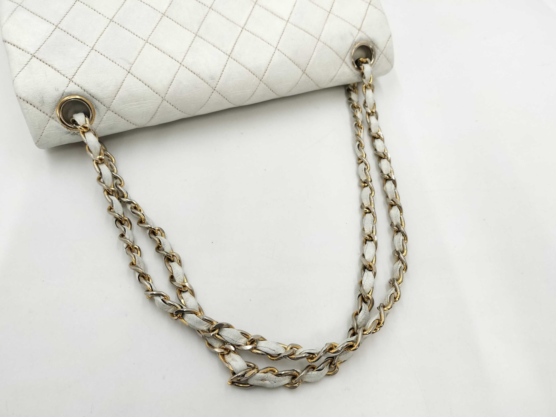 CHANEL CHANEL Matlasse Chain Handbag Lambskin White Shoulder Bag