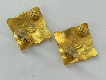 CHANEL 95A Cocomark Earrings