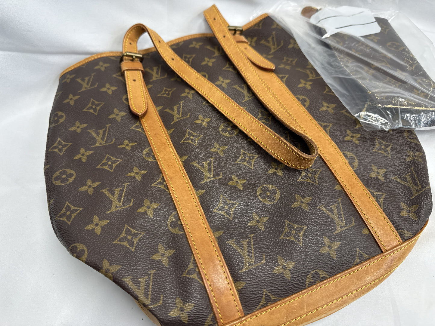 LOUIS VUITTON Vuitton Monogram Bucket GM with Pouch Tote Bag Handbag