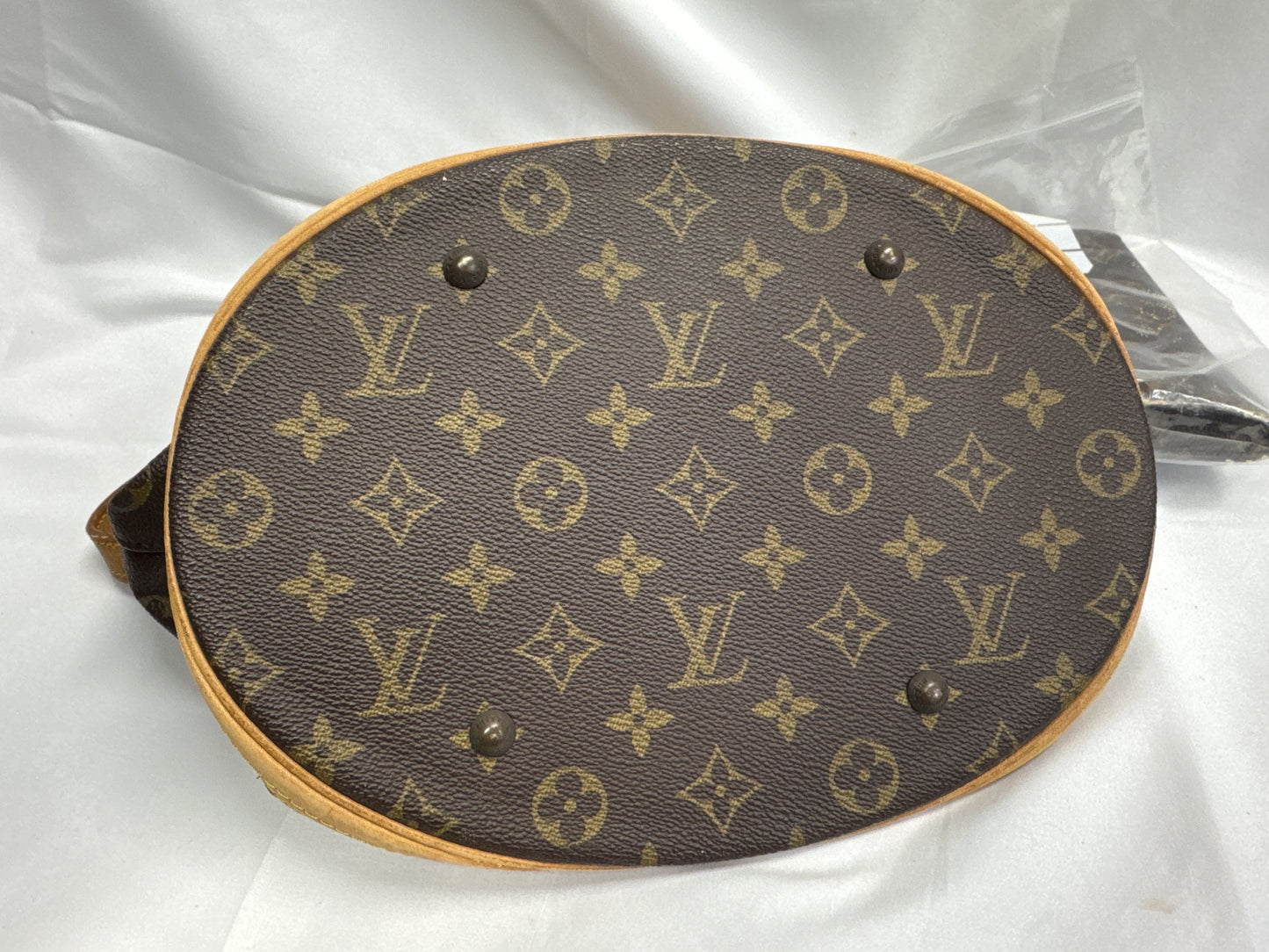 LOUIS VUITTON Vuitton Monogram Bucket GM with Pouch Tote Bag Handbag