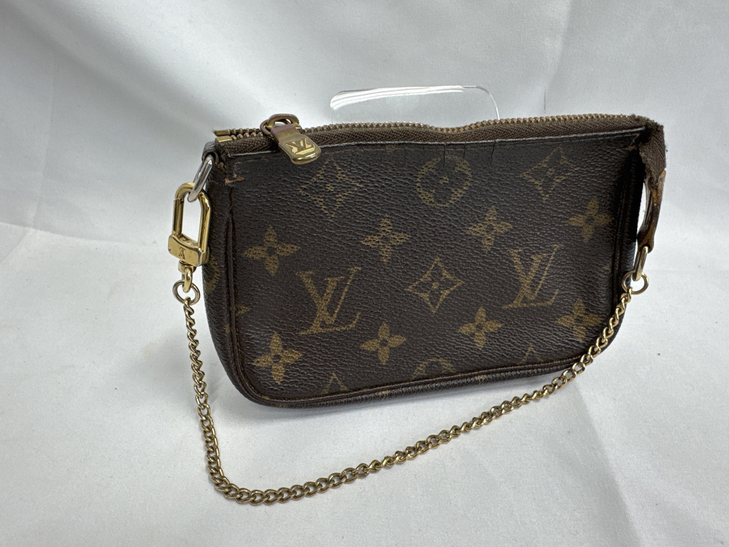 LOUIS VUITTON Mini Pochette Accessoir Pouch