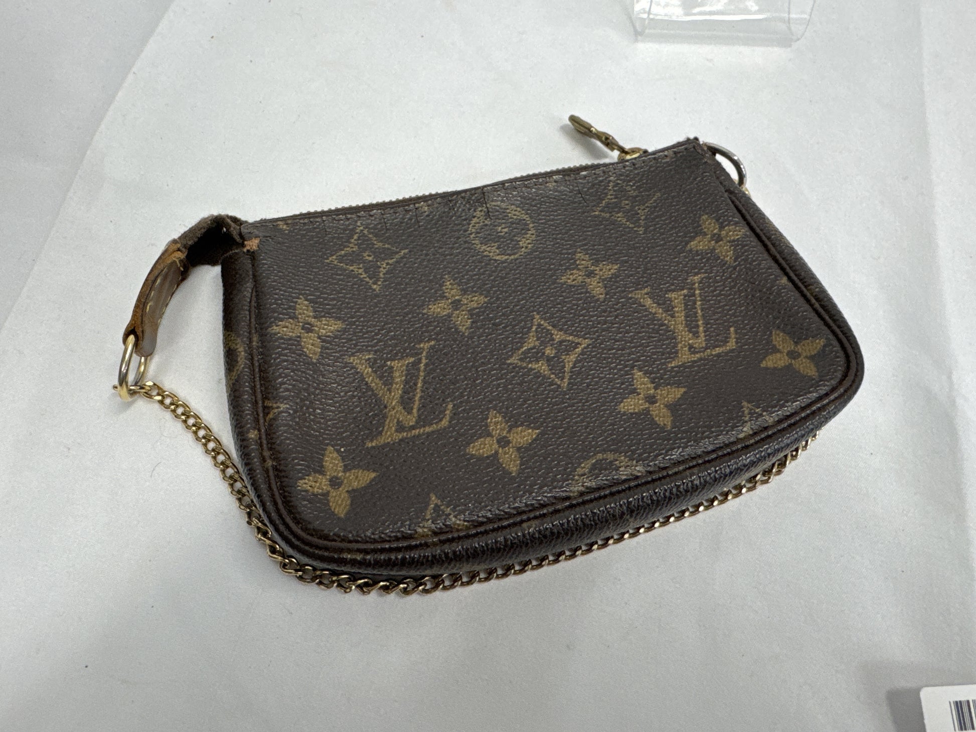 LOUIS VUITTON Mini Pochette Accessoir Pouch