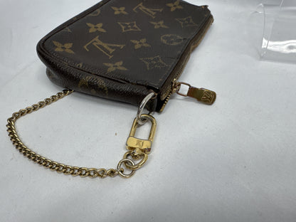 LOUIS VUITTON Mini Pochette Accessoir Pouch