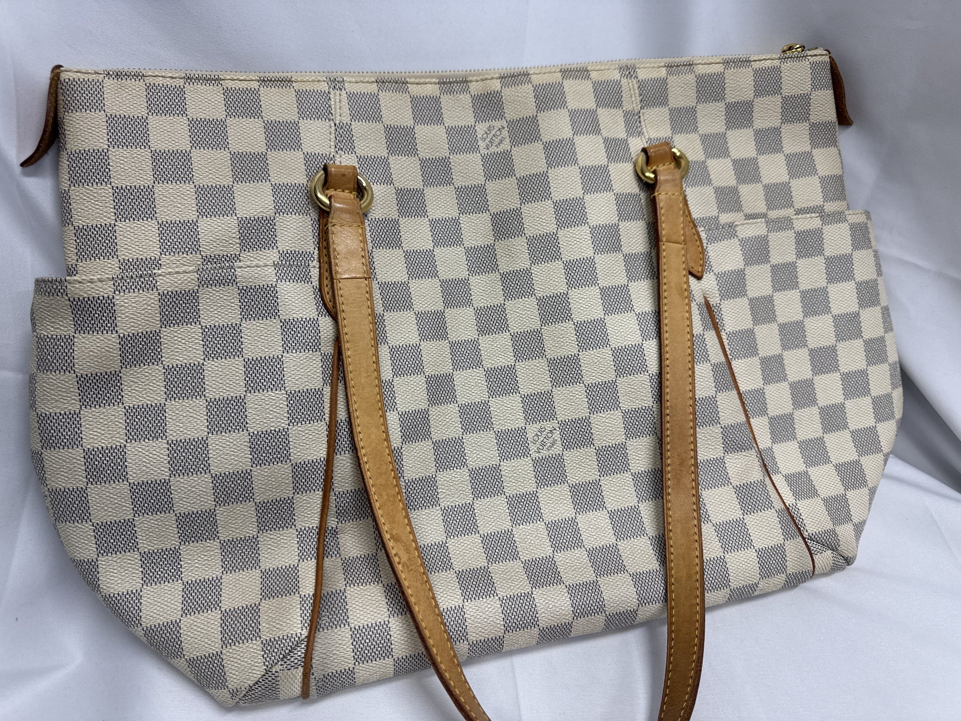 LOUIS VUITTON Vuitton Totale MM Tote Bag