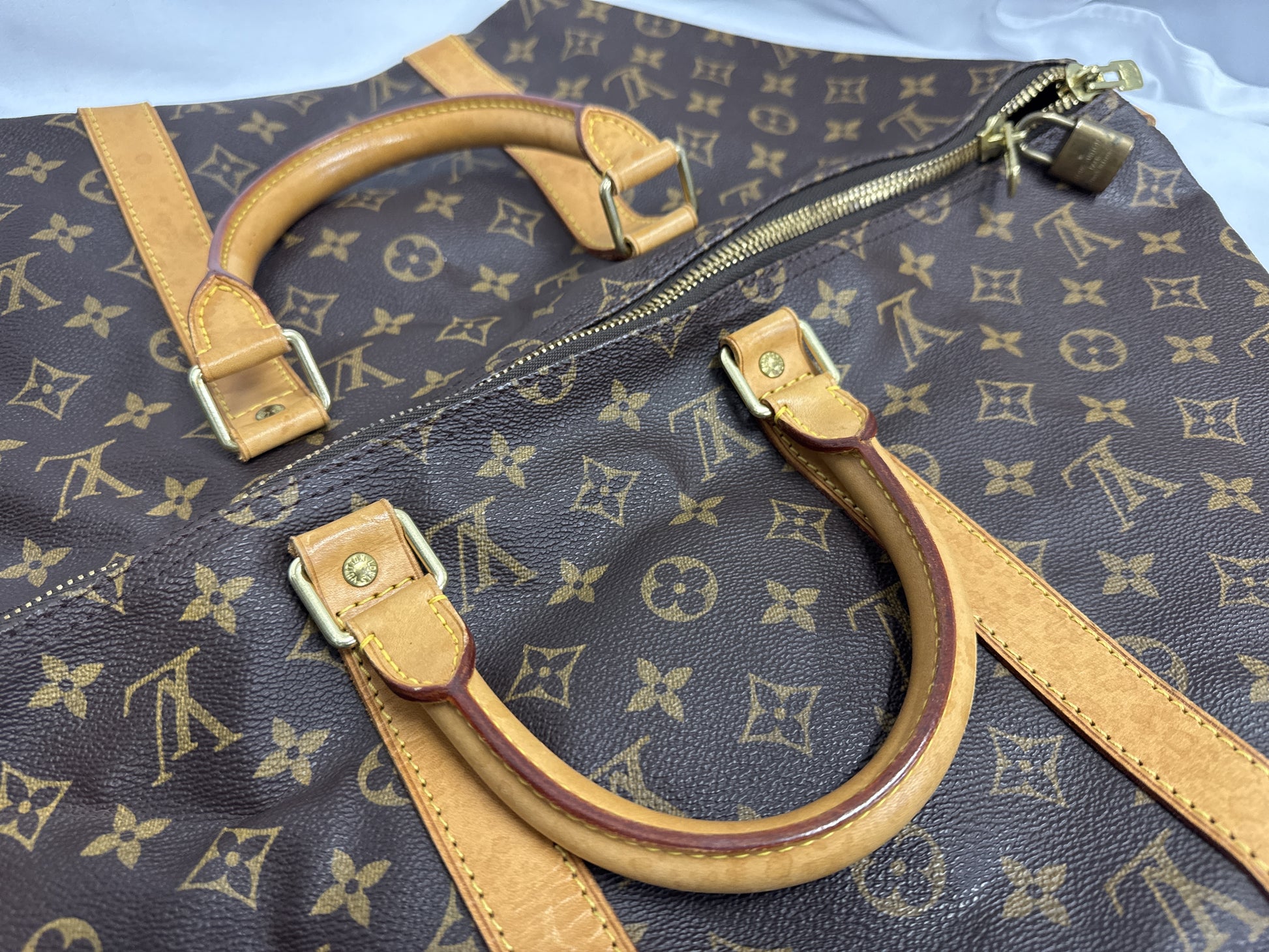 LOUIS VUITTON Keepall 50 Boston Bag