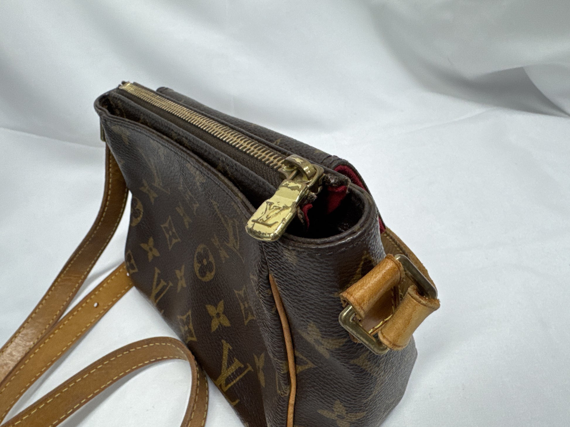 LOUIS VUITTON Vuitton Viva Cite PM Shoulder Bag