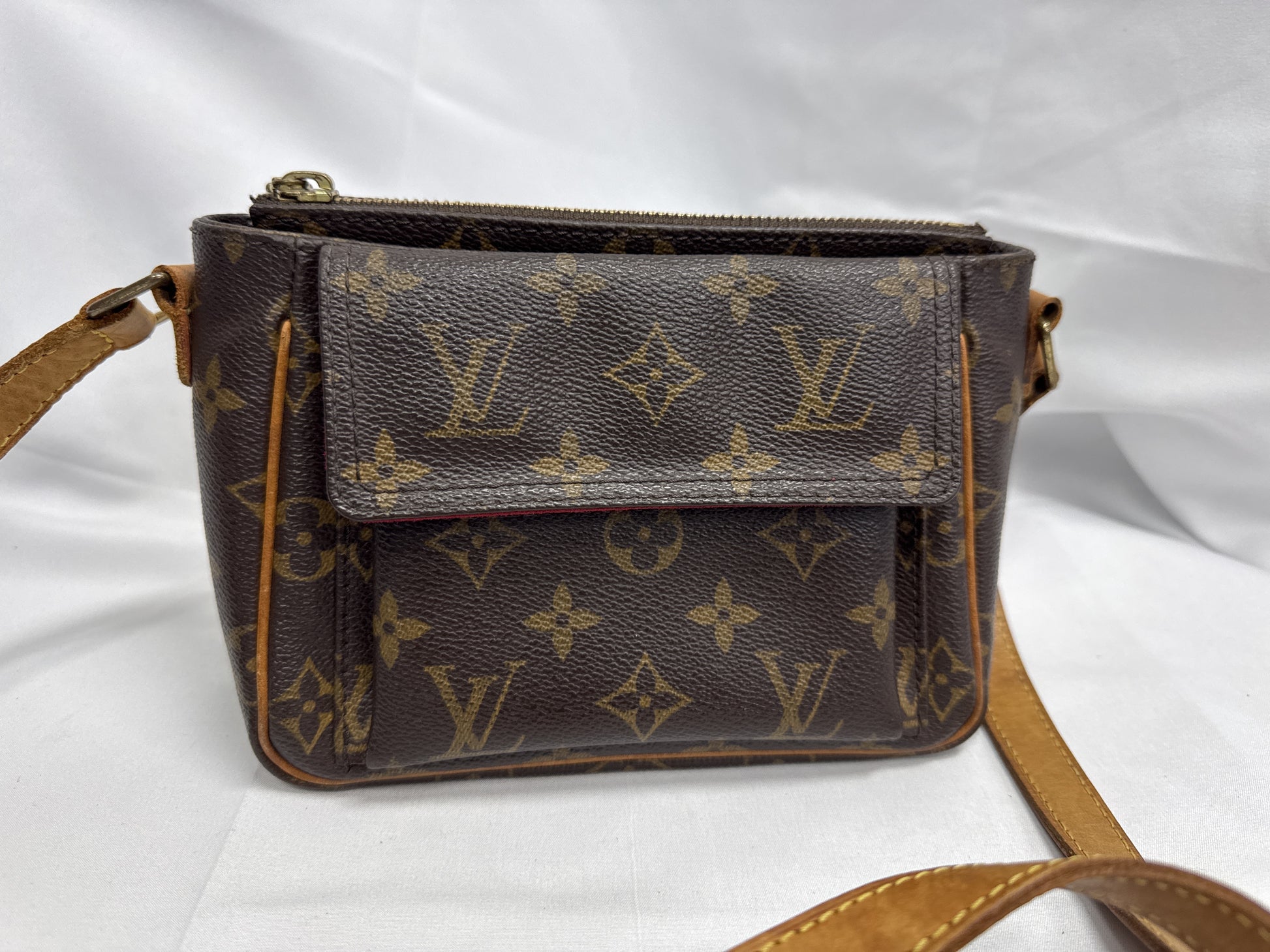 LOUIS VUITTON Vuitton Viva Cite PM Shoulder Bag