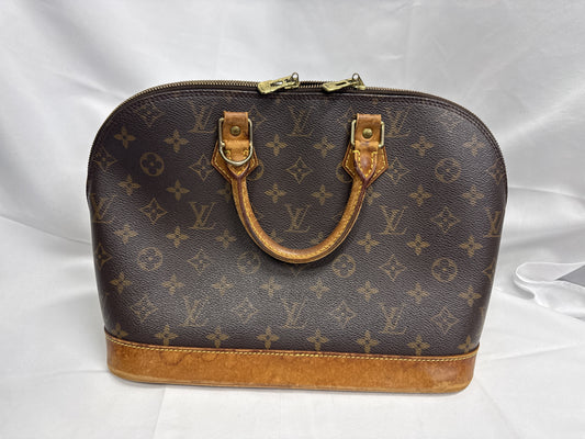 LOUIS VUITTON Vuitton Monogram Alma Handbag