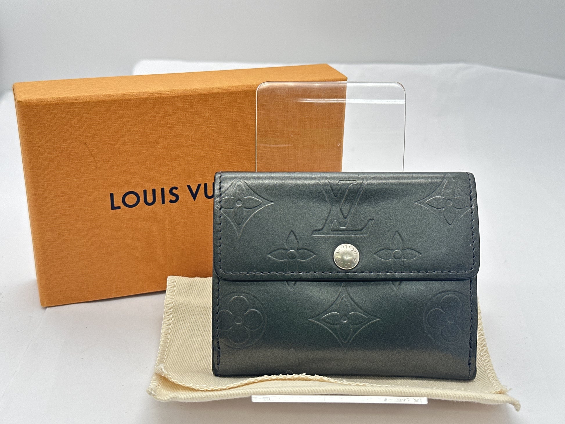 LOUIS VUITTON Vuitton Ludlow Noir Wallet