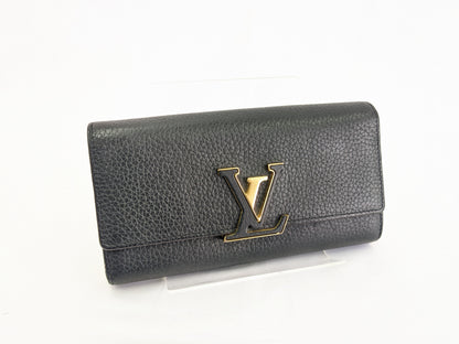 LOUIS VUITTON LV Portefeuil Capucine Wallet