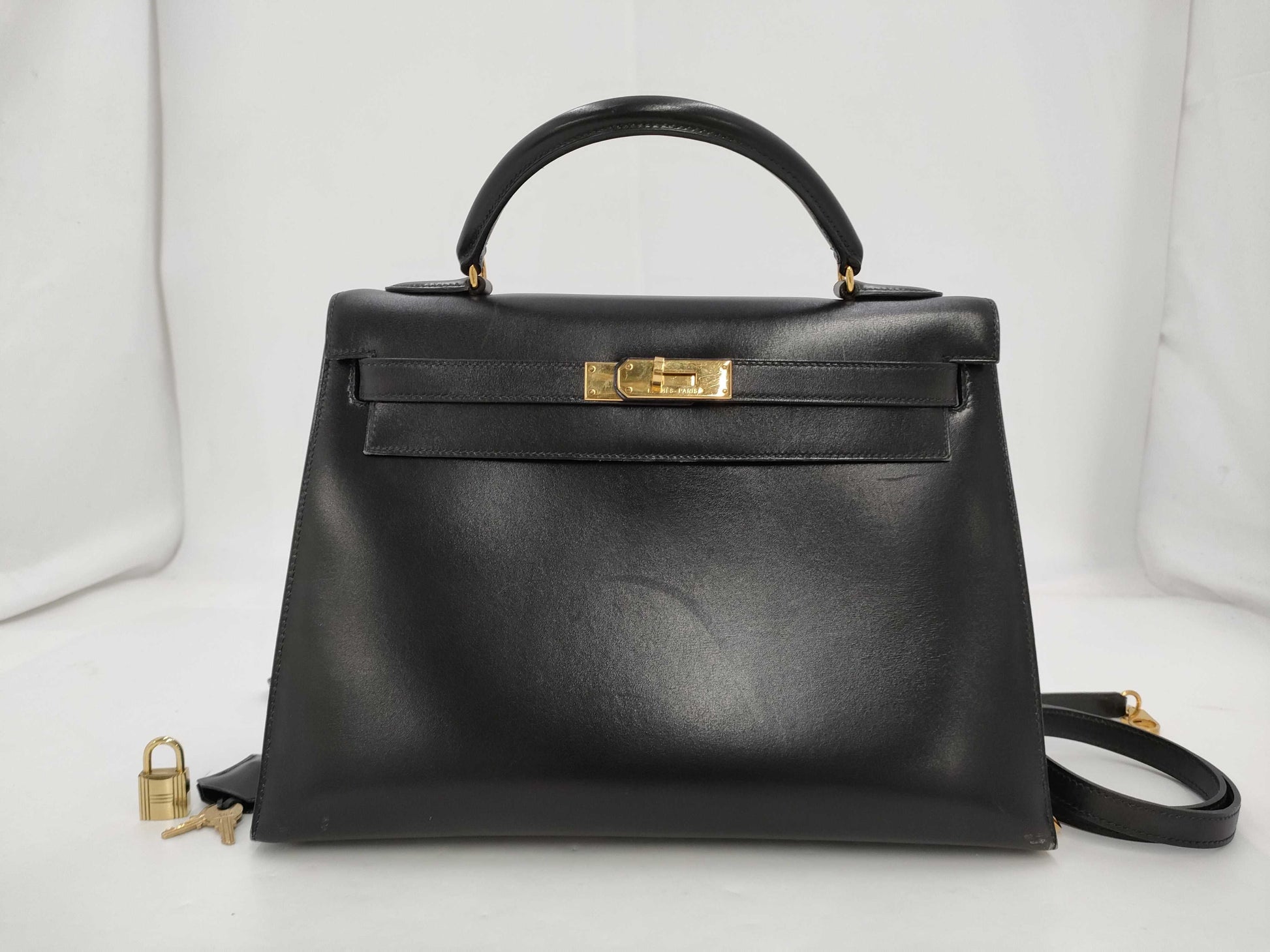 HERMES Hermes Kelly 32 Serie Black Gold Hardware 〇X Handbag