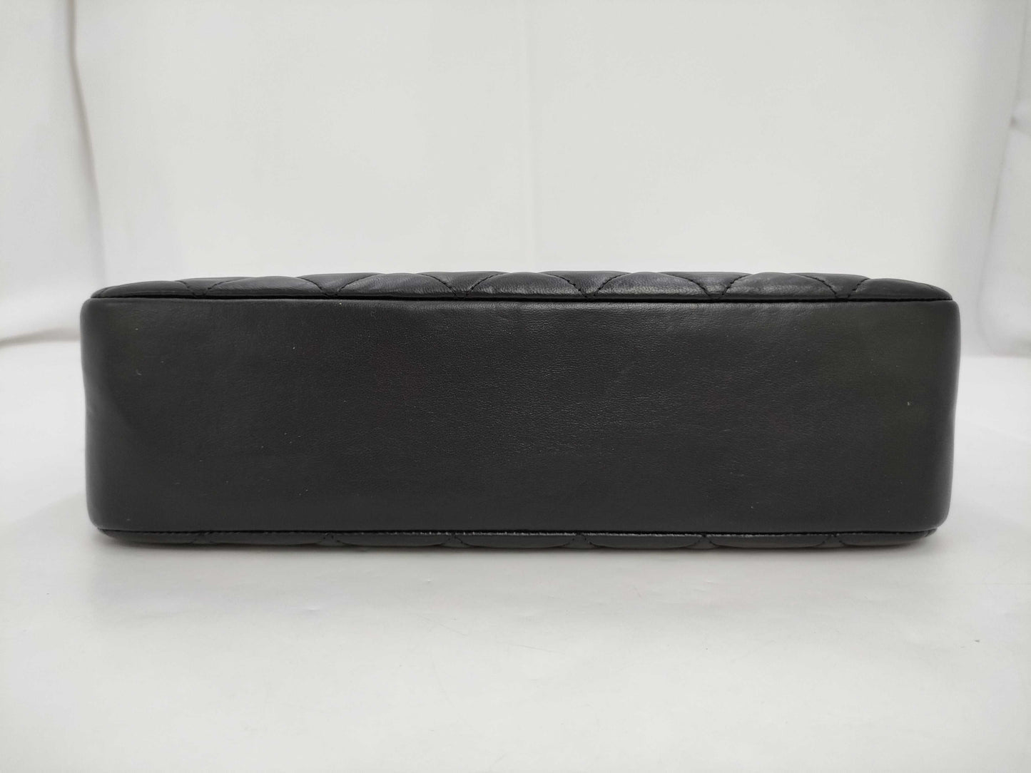 CHANEL Matlasse Lambskin Chain Tote Bag Black Gold Fittings 1st Shoulder Bag