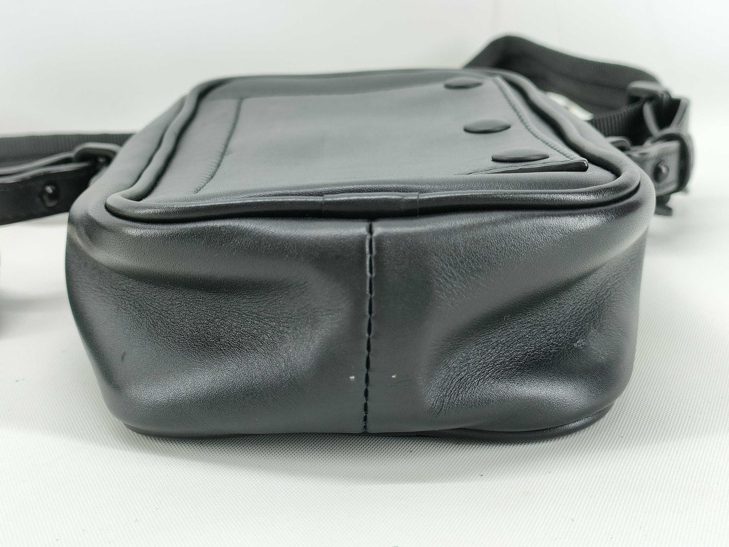 BOTTEGA VENETA Leggero Punching Black Shoulder/Waist Bag