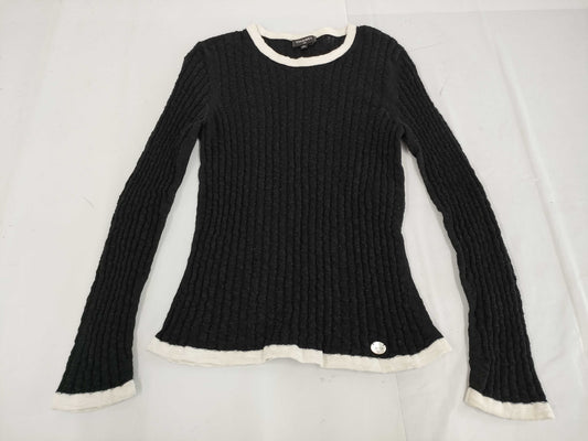 CHANEL 22SS P72076 Two-tone Sweater with Shell Logo Plate Knit Top