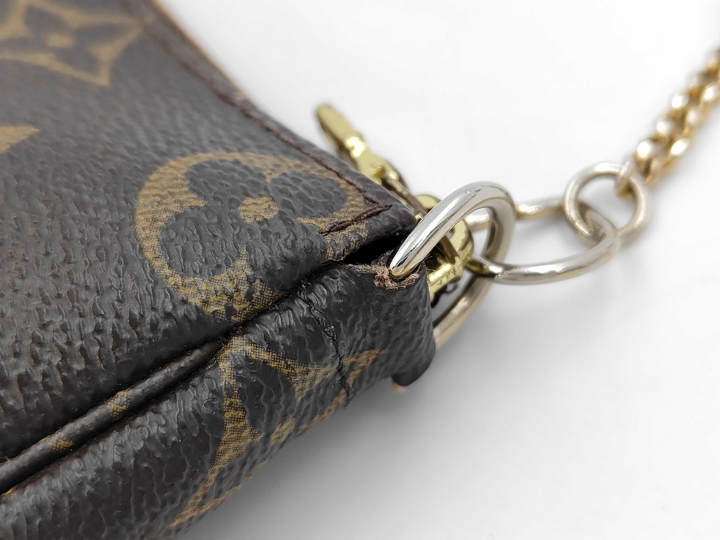 LOUIS VUITTON Louis Vuitton Mini Pochette Accessoires Pouch
