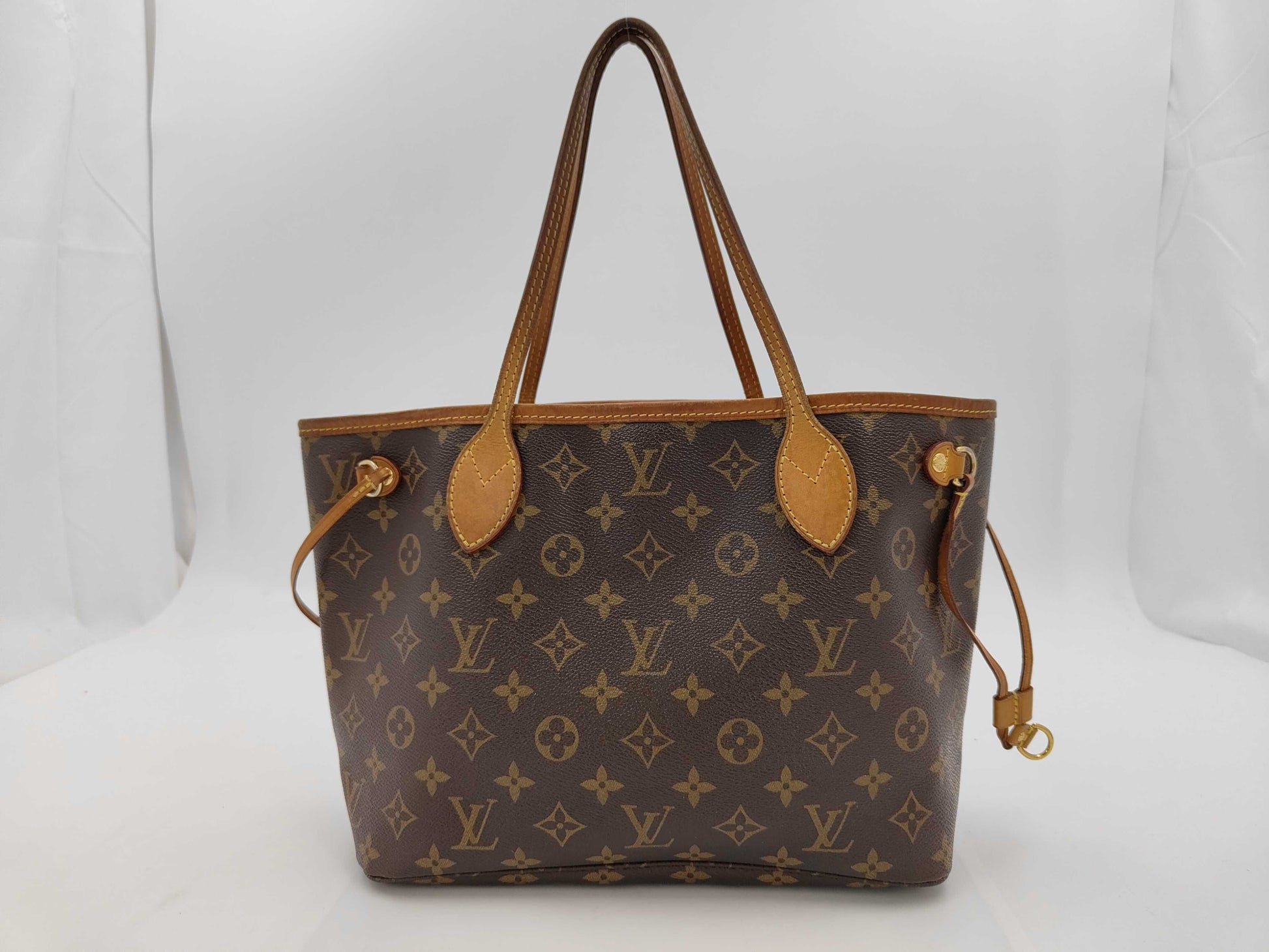LOUIS VUITTON Louis Vuitton Neverfull PM Tote Bag